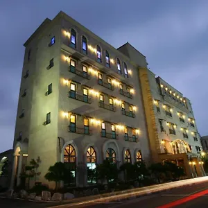 Airport Oceanside Hotel