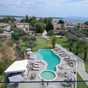 domus-hospitality.hotelschalkidiki.net/